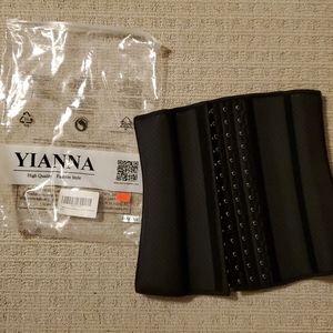 Yianna corset size XS